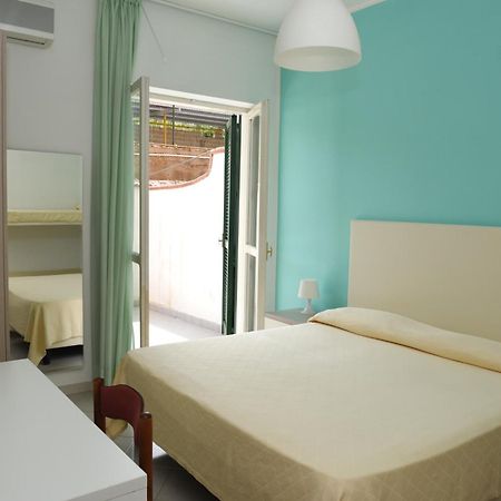 סנטה מריה די קסטלבאטה Hotel Costa D'Oro מראה חיצוני תמונה