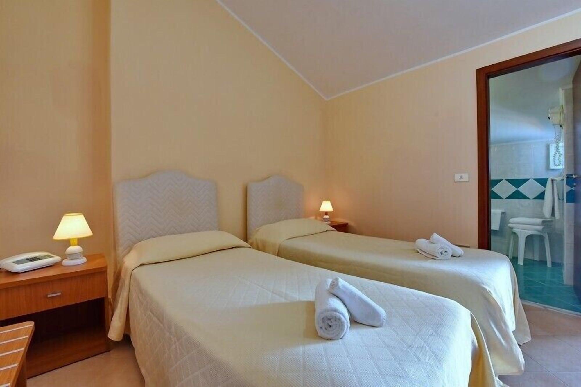 סנטה מריה די קסטלבאטה Hotel Costa D'Oro מראה חיצוני תמונה