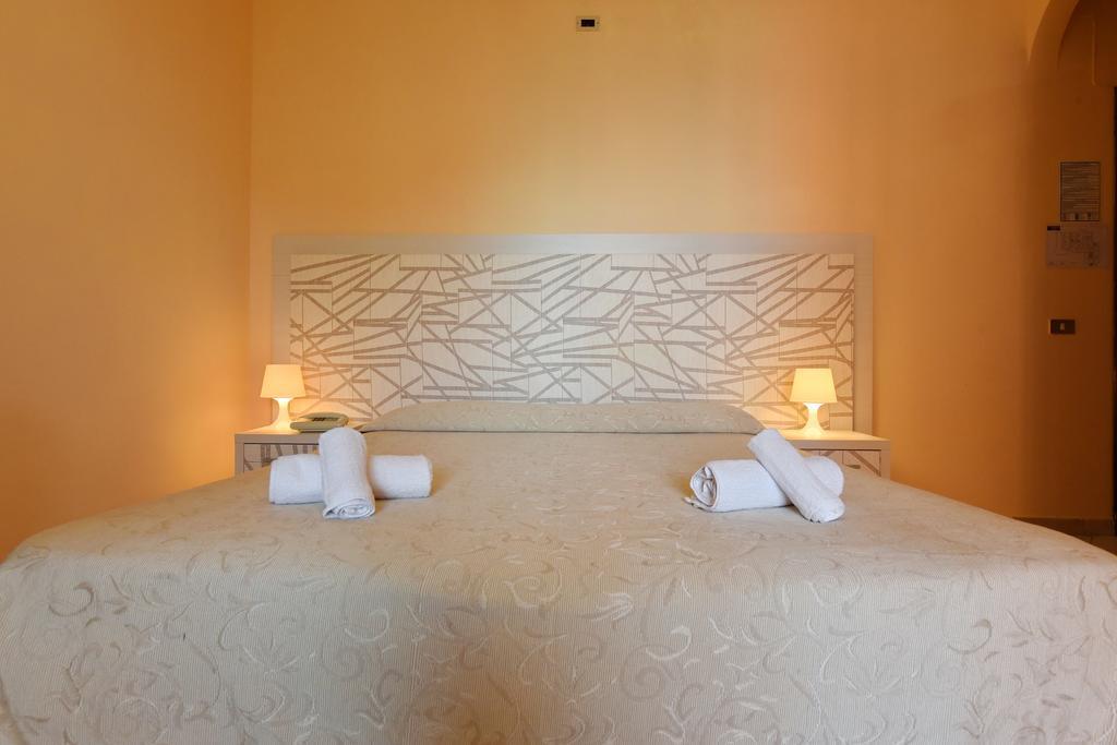 סנטה מריה די קסטלבאטה Hotel Costa D'Oro מראה חיצוני תמונה